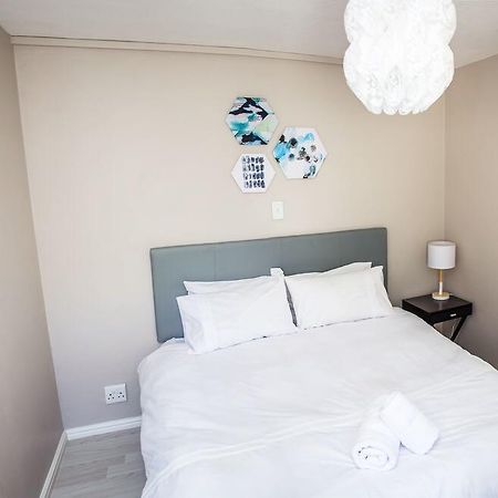 Mulenvo Guest House Bloubergstrand Exterior foto